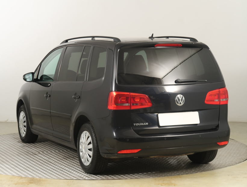 Volkswagen Touran, 2011
