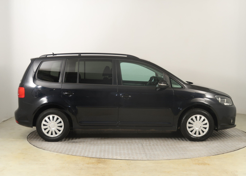 Volkswagen Touran, 2011