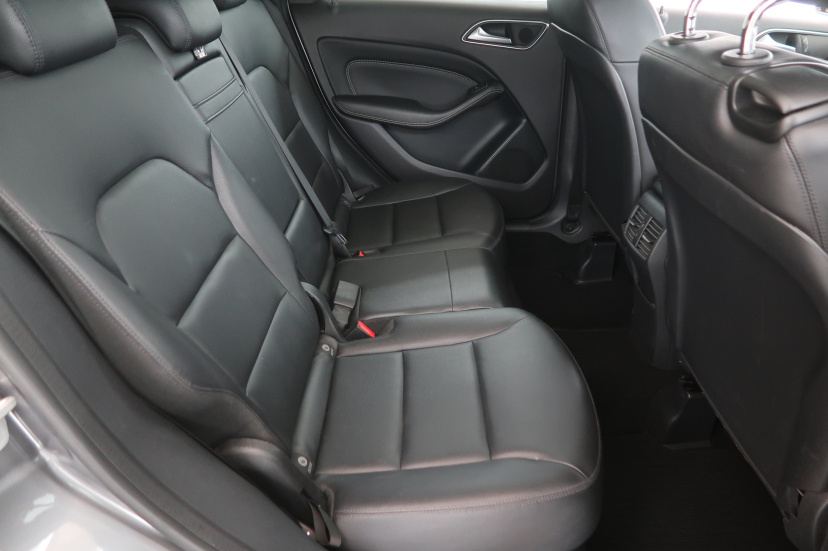 Mercedes-Benz B, 2012