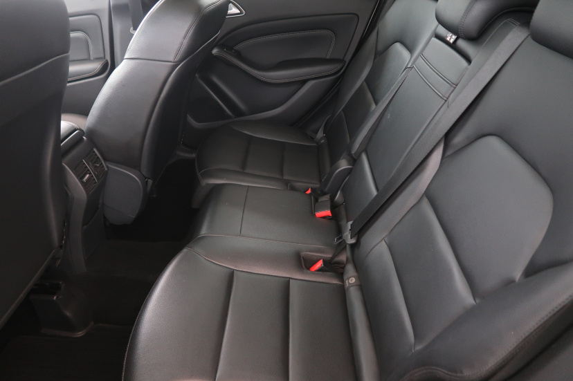 Mercedes-Benz B, 2012