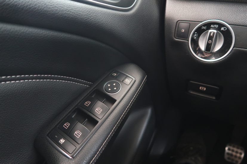 Mercedes-Benz B, 2012