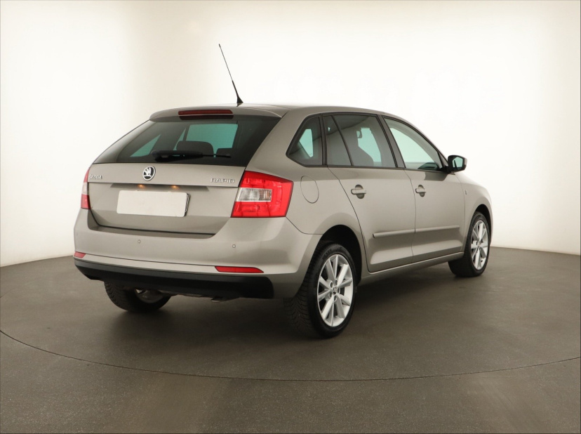 Škoda Rapid Spaceback, 2014