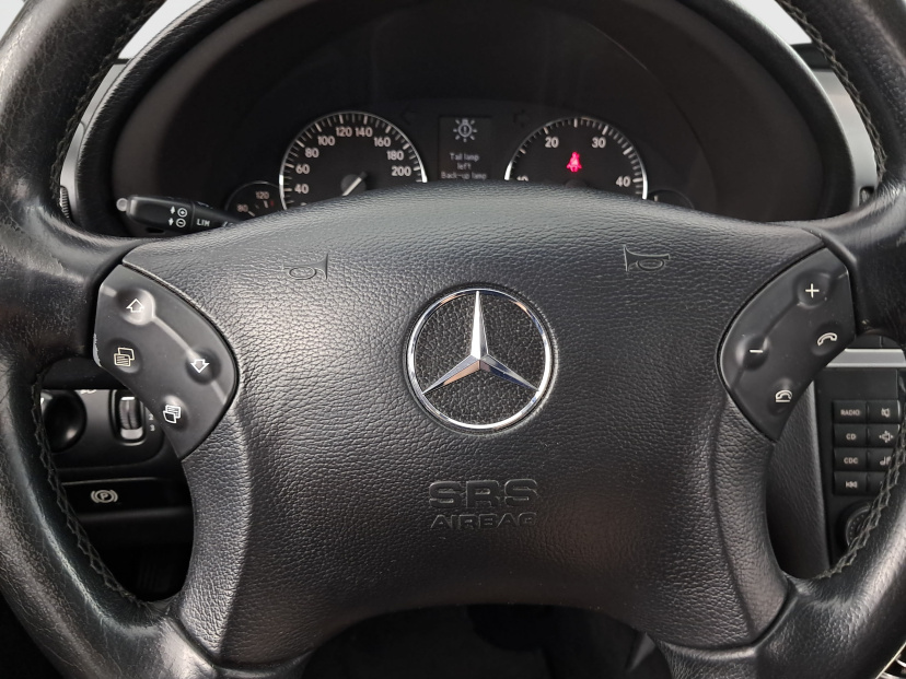 Mercedes-Benz C, 2004