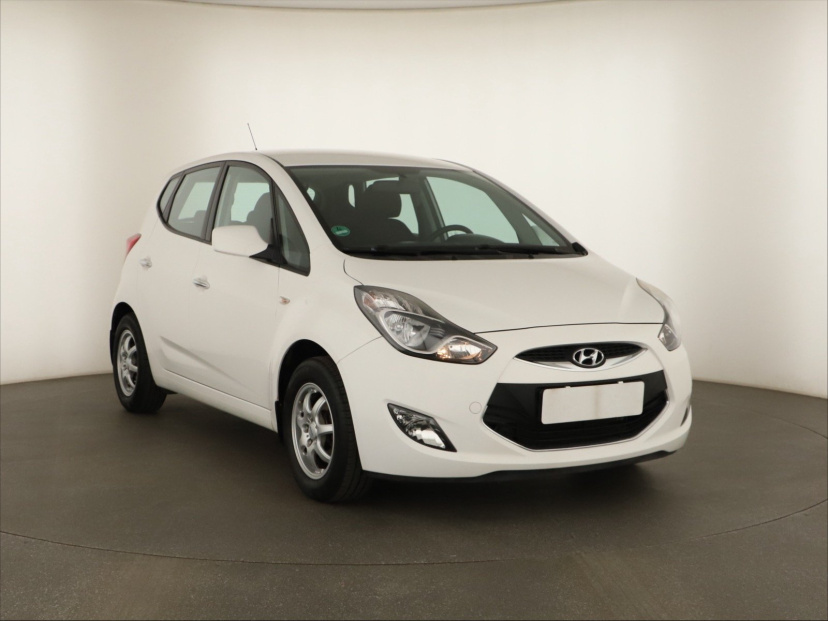 Hyundai ix20, 2012