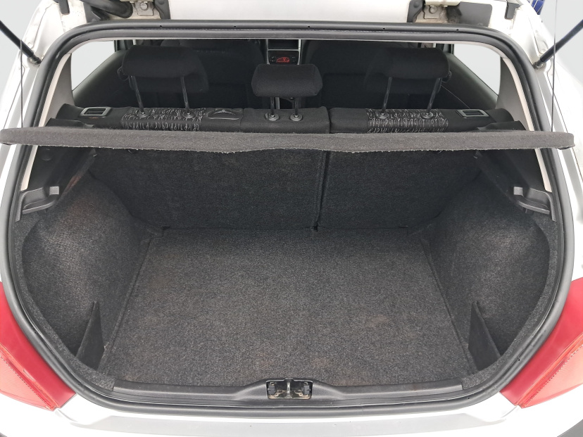 Peugeot 307, 2004