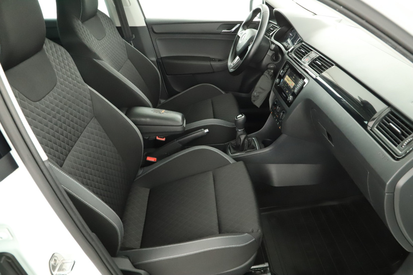 Škoda Rapid Spaceback, 2015