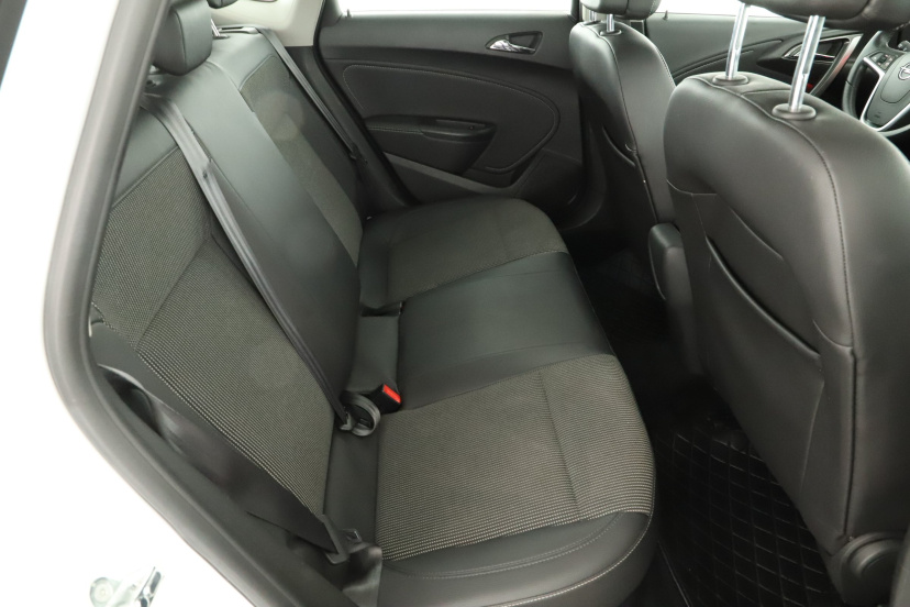 Opel Astra, 2014