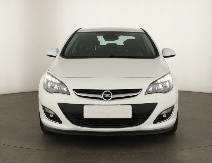 Opel Astra, 2014