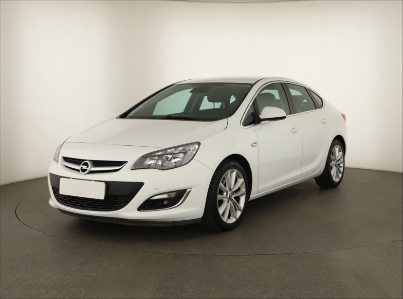 Opel Astra, 2014