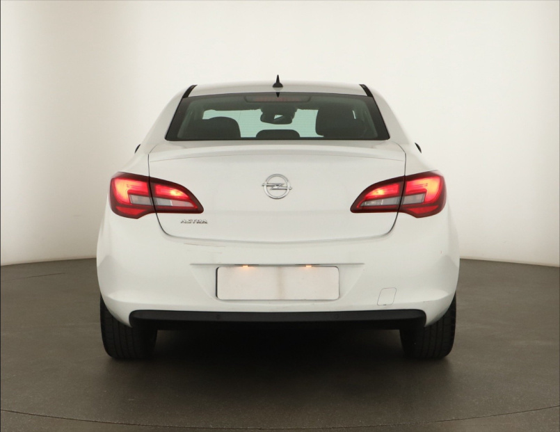 Opel Astra, 2014