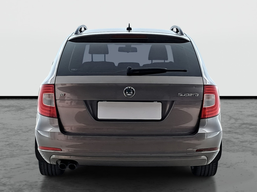 Škoda Superb, 2010