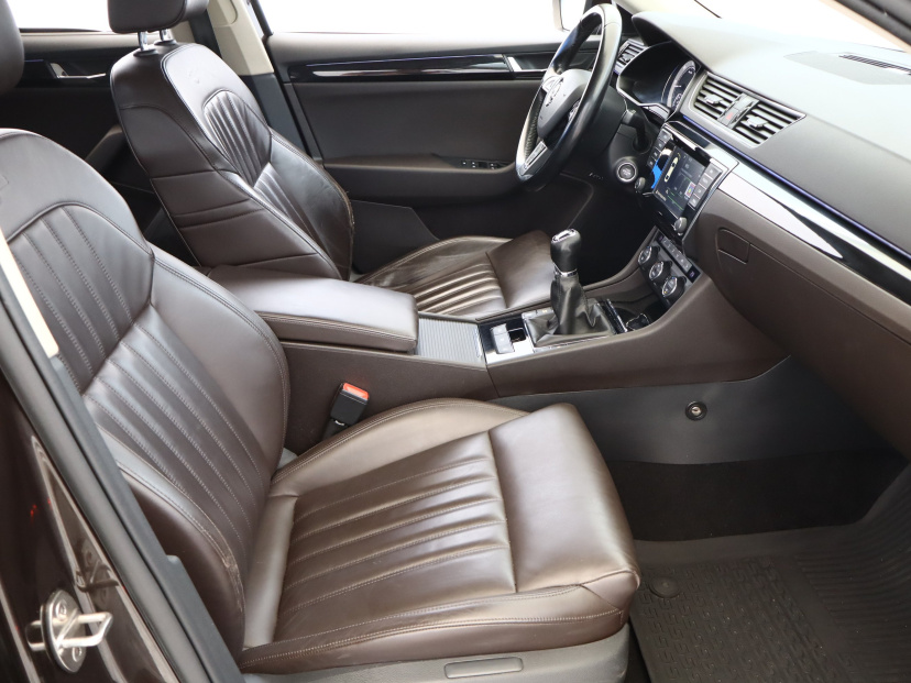 Škoda Superb, 2016