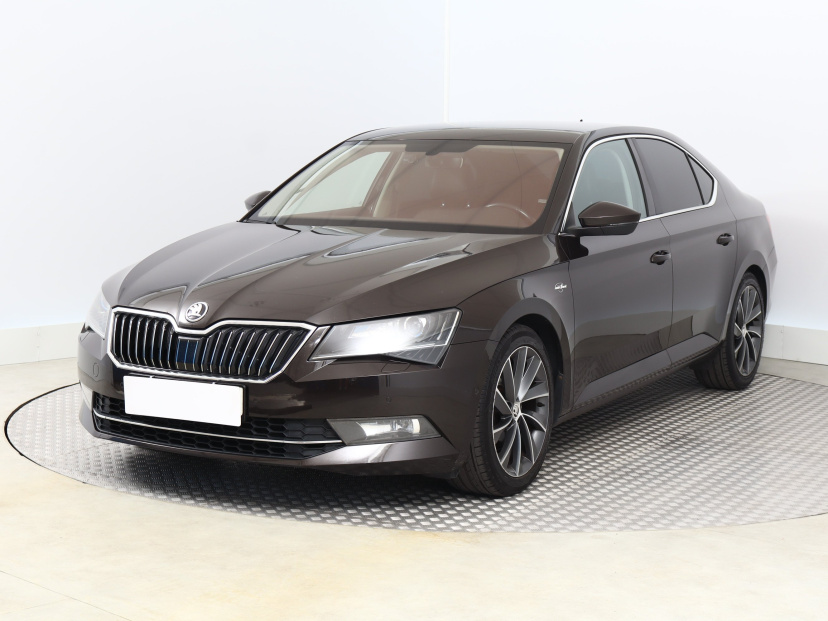 Škoda Superb, 2016