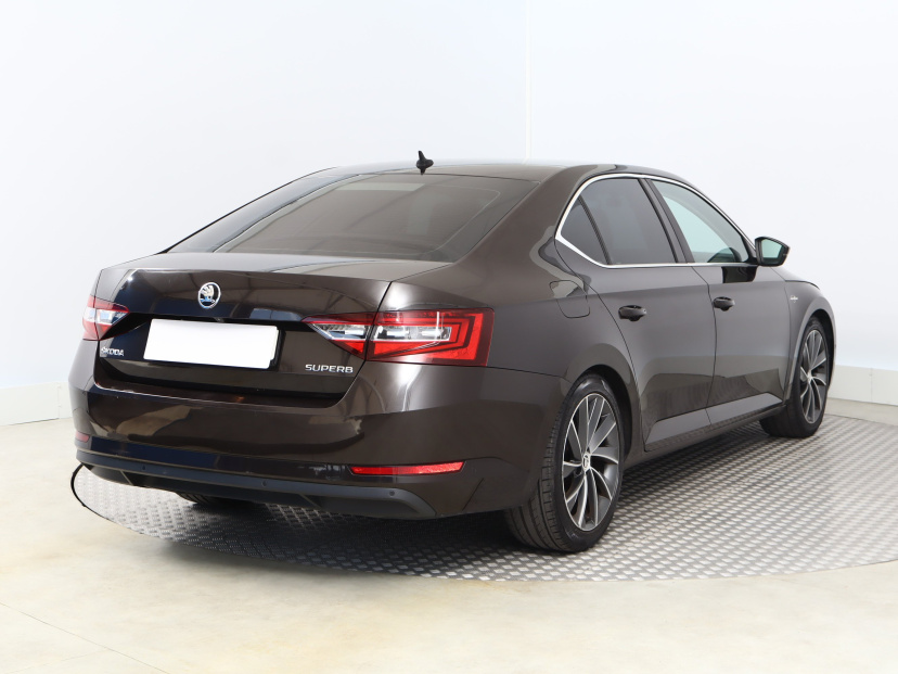 Škoda Superb, 2016