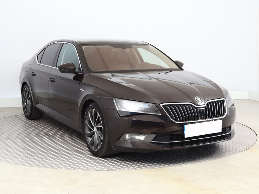 Škoda Superb, 2016