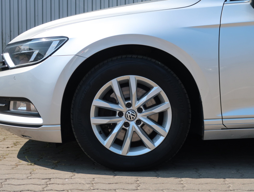 Volkswagen Passat, 2019