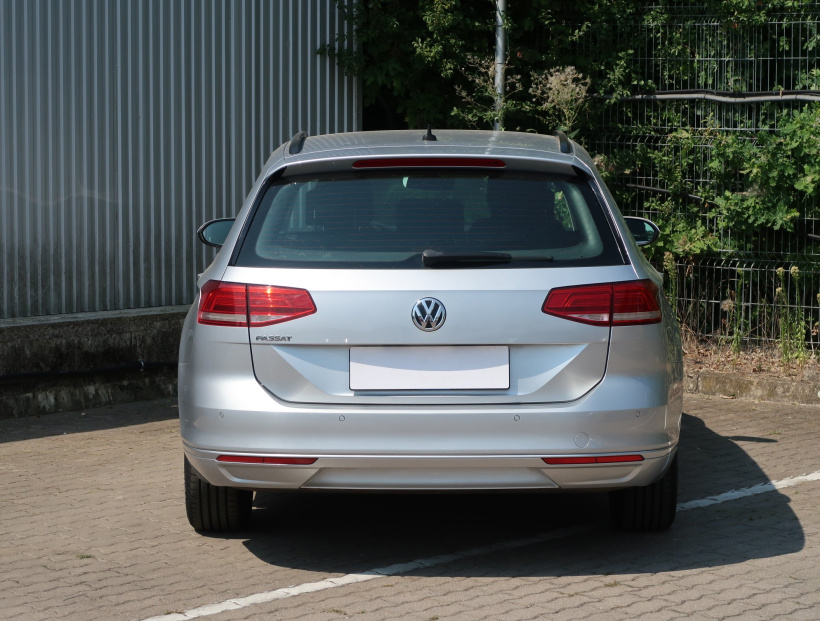 Volkswagen Passat, 2019