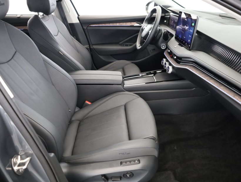 Škoda Superb, 2025