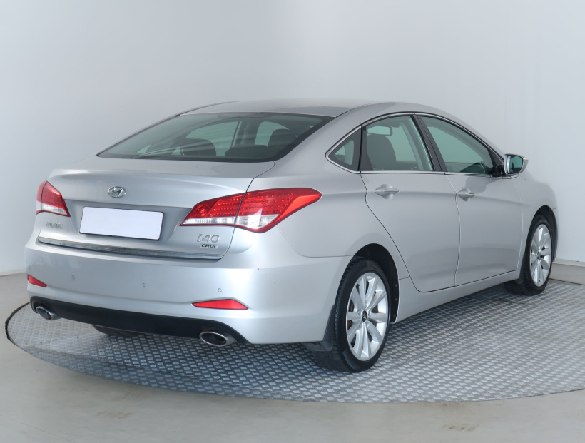 Hyundai i40, 2013