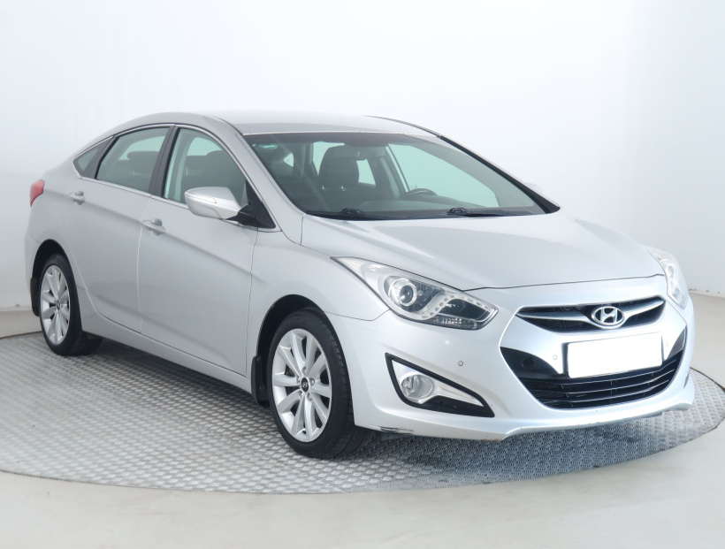 Hyundai i40, 2013