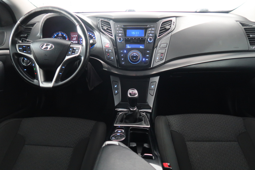 Hyundai i40, 2013