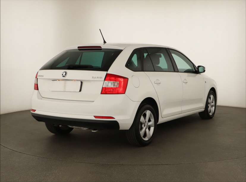 Škoda Rapid Spaceback, 2014
