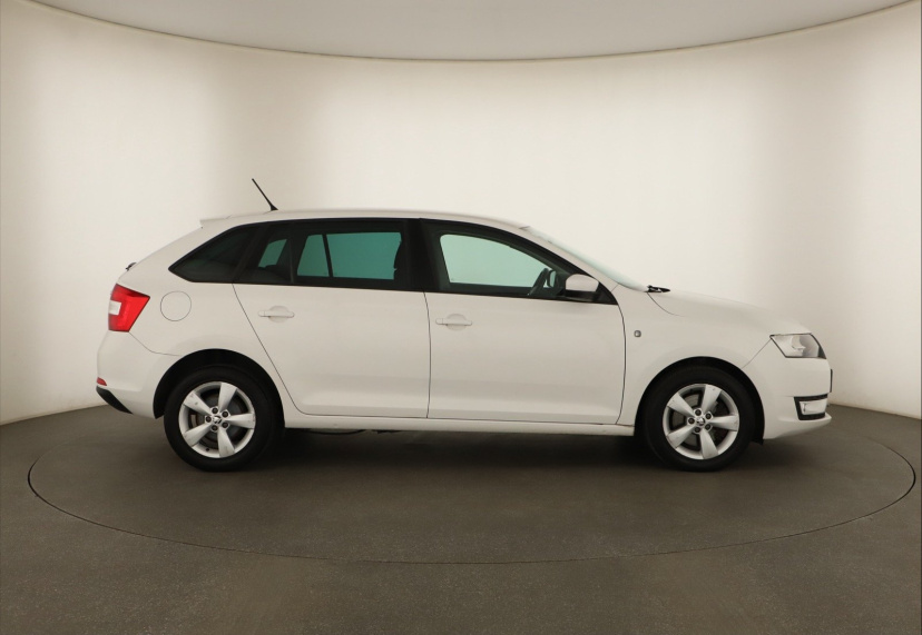 Škoda Rapid Spaceback, 2014