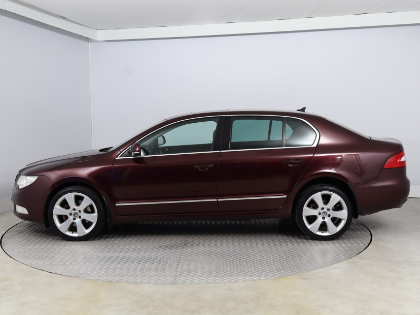Škoda Superb, 2010