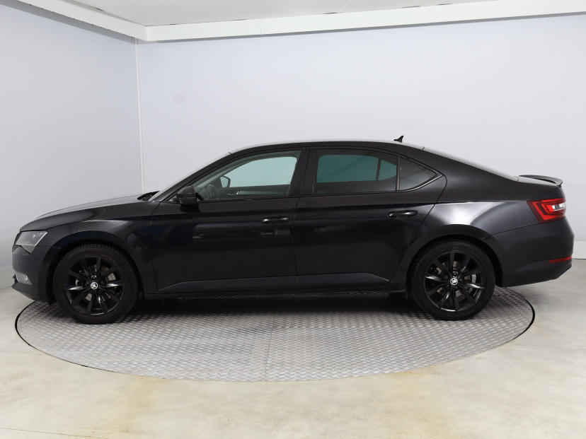 Škoda Superb, 2016