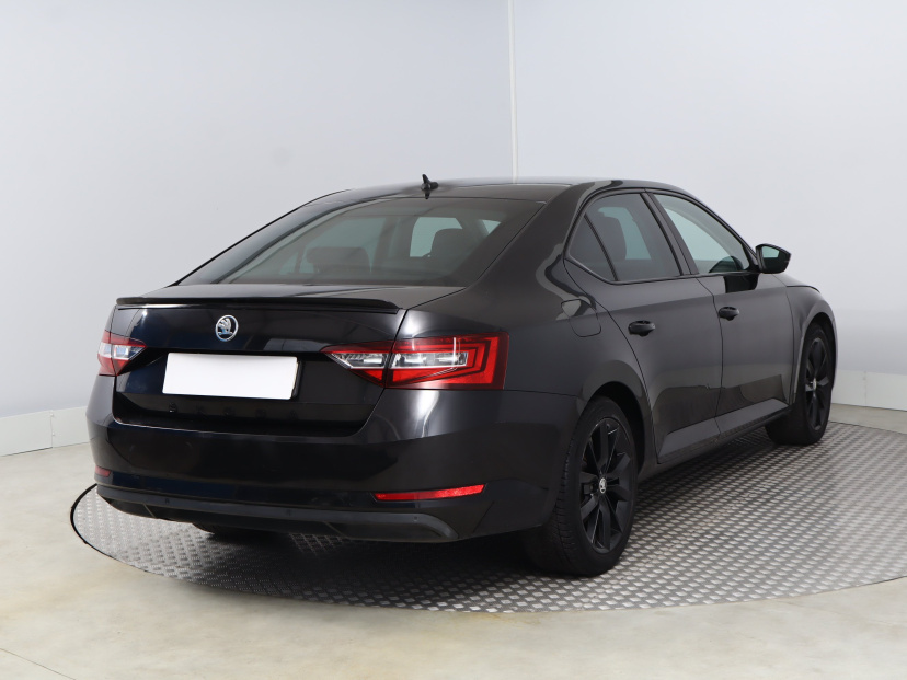 Škoda Superb, 2016