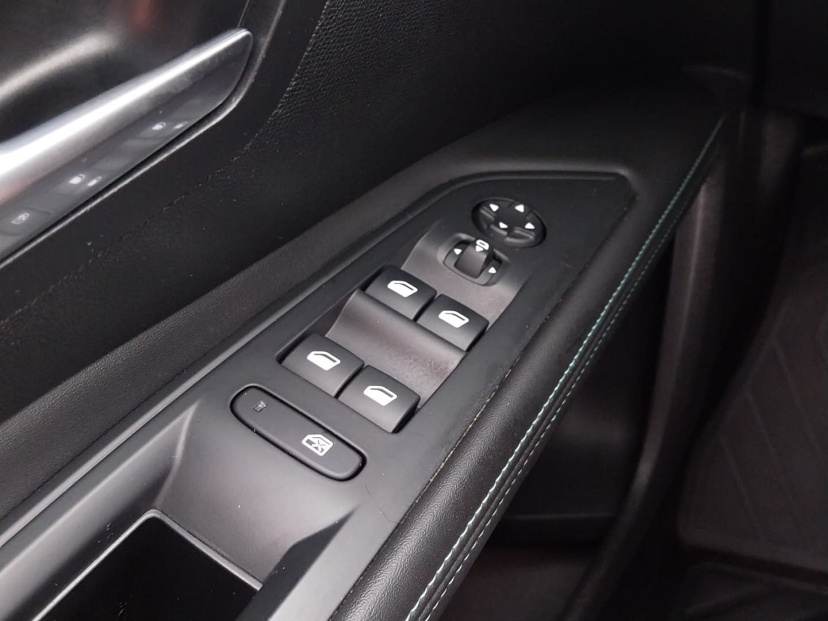 Peugeot 5008, 2021