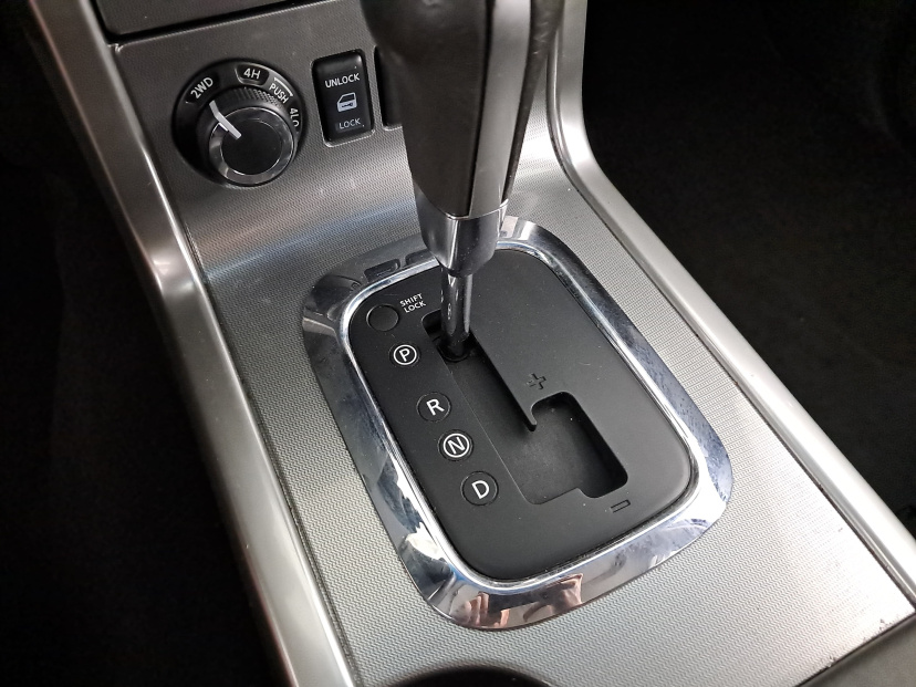 Nissan Navara, 2012