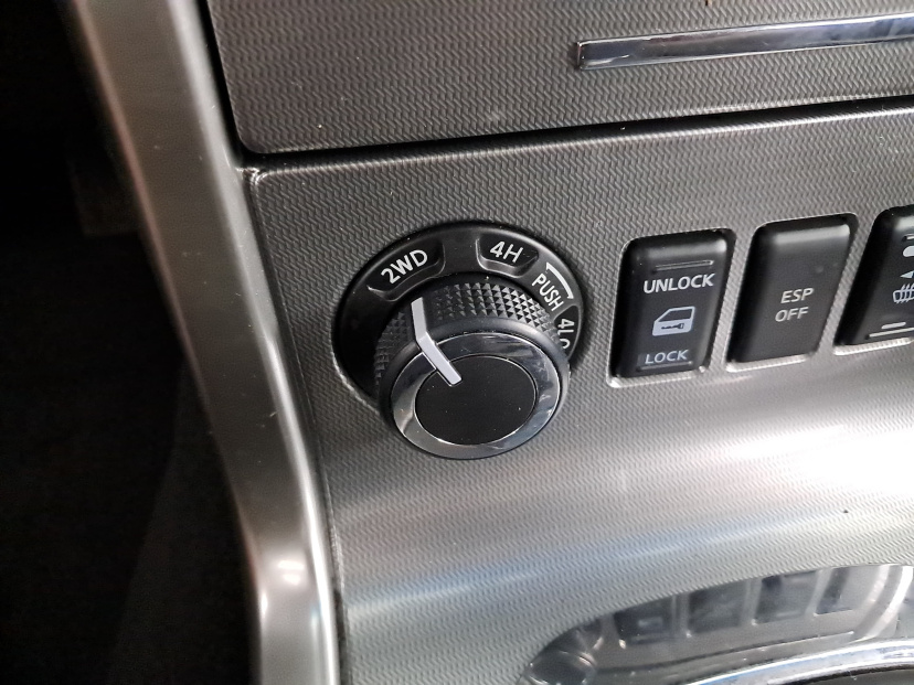 Nissan Navara, 2012
