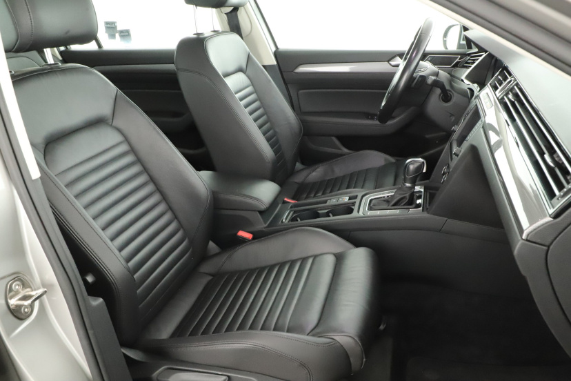 Volkswagen Passat, 2016