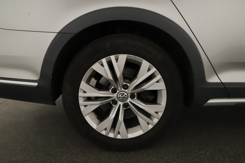 Volkswagen Passat, 2016