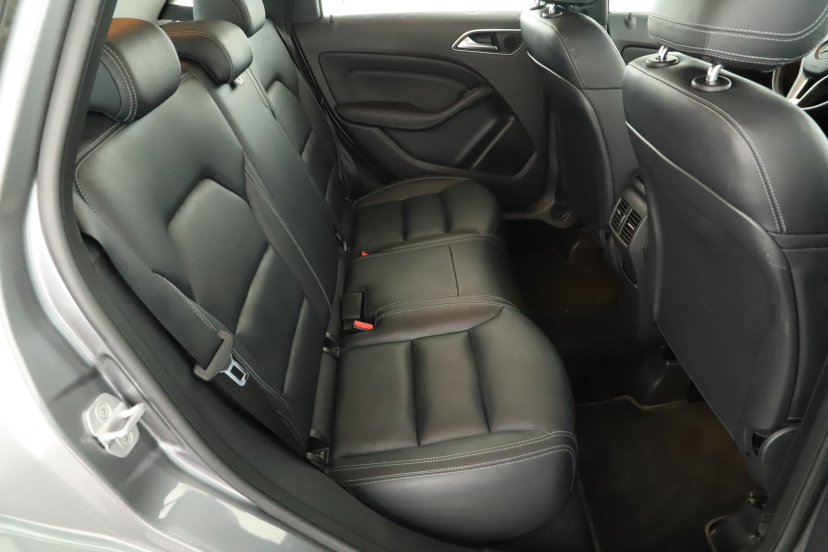 Mercedes-Benz B, 2012