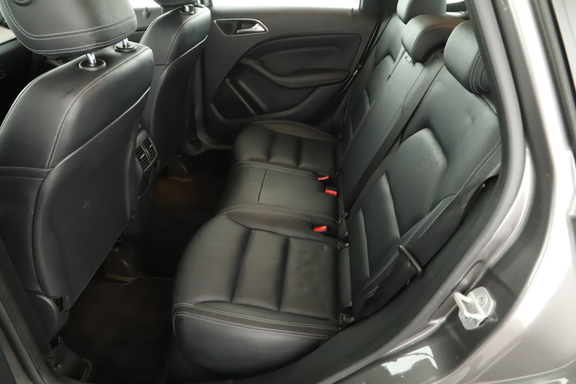 Mercedes-Benz B, 2012
