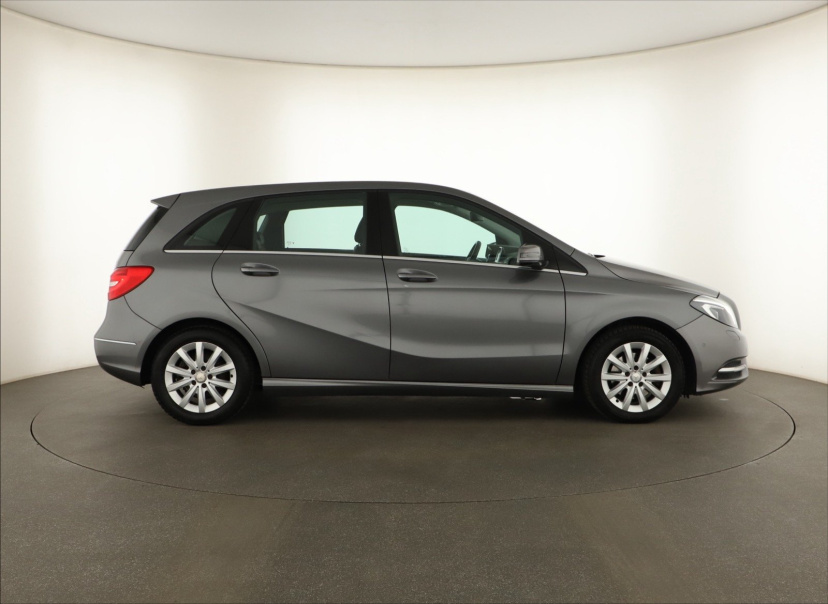 Mercedes-Benz B, 2012