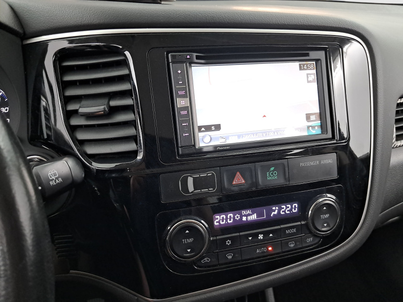 Mitsubishi Outlander, 2014