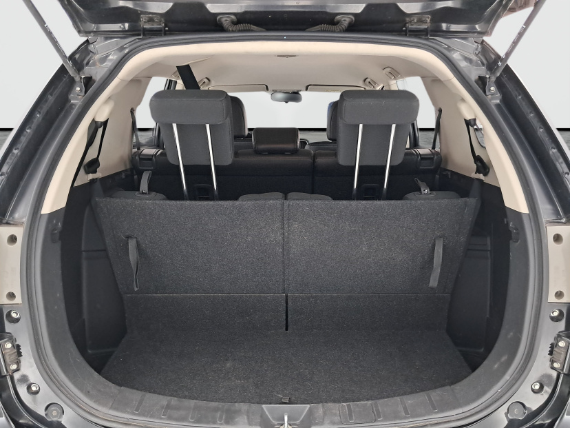 Mitsubishi Outlander, 2014