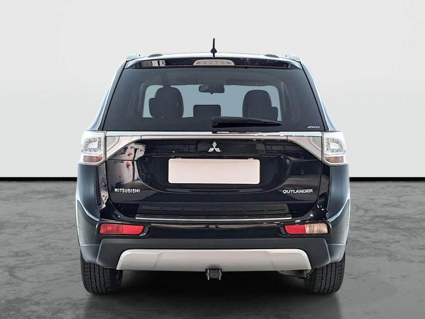 Mitsubishi Outlander, 2014