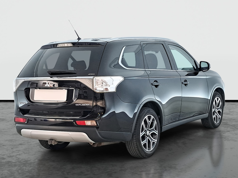 Mitsubishi Outlander, 2014