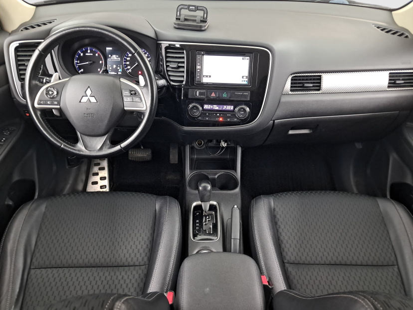 Mitsubishi Outlander, 2014