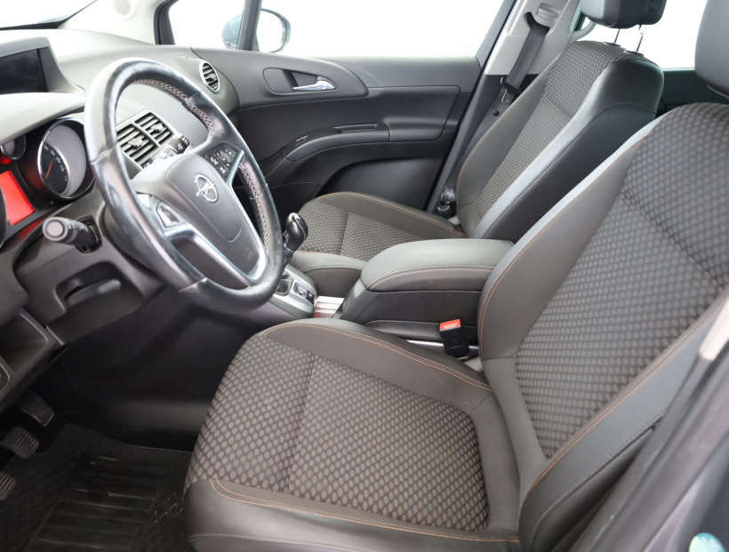 Opel Meriva, 2015