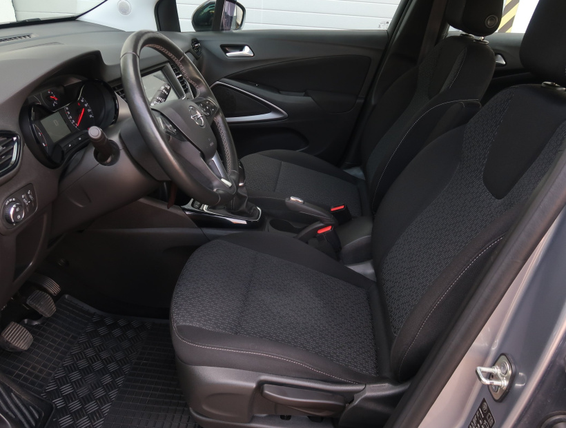 Opel Crossland, 2022
