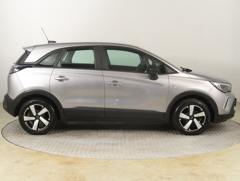 Opel Crossland, 2022