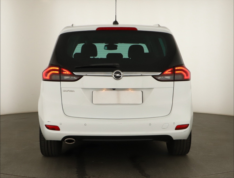 Opel Zafira, 2019
