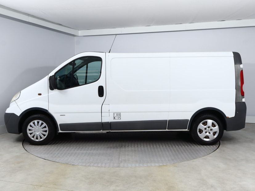 Opel Vivaro, 2011