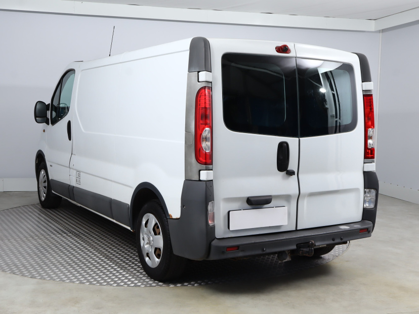 Opel Vivaro, 2011