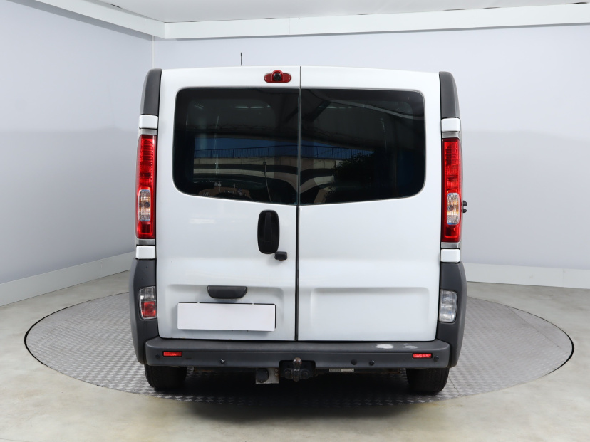Opel Vivaro, 2011